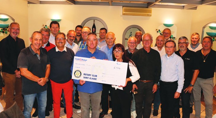 Le Rotary remet 4000€
aux 