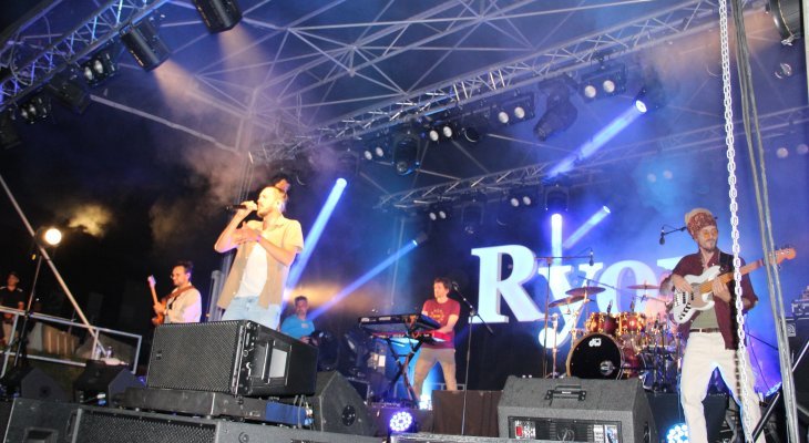 Une fête de la musique grandiose avec RYON