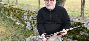 Seul créateur de cannes
à pêche en France, il sera
à la brocante de pêche